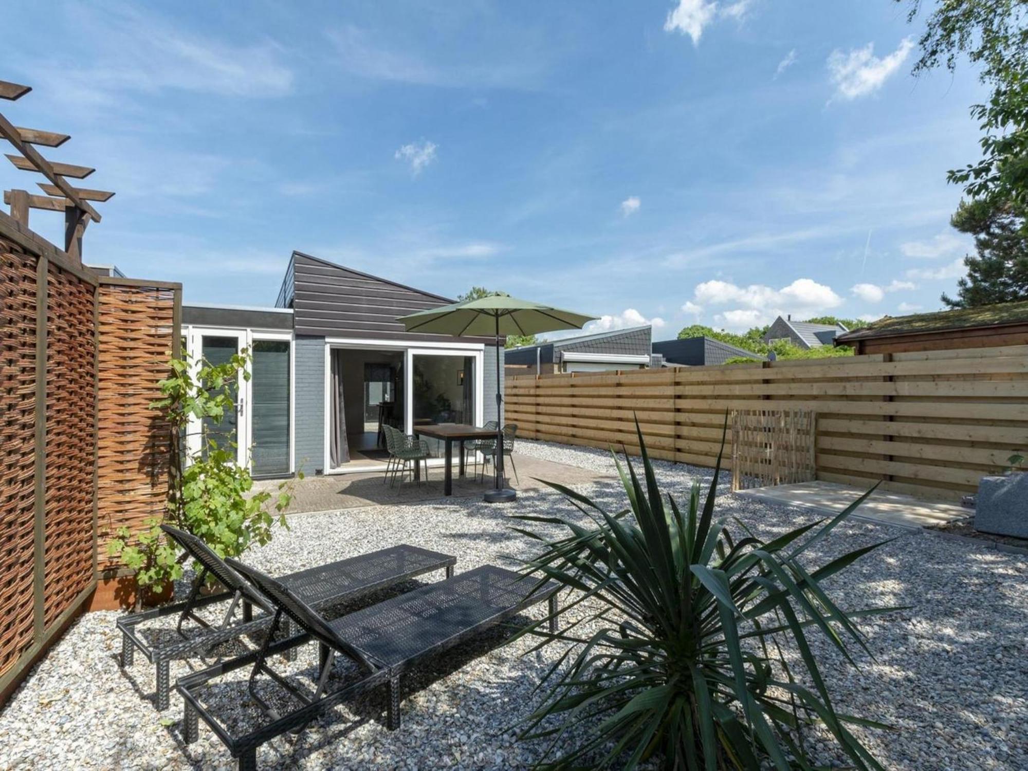 Luxurious Furnished Bungalow With Terrace คัลลันท์สโอก ภายนอก รูปภาพ