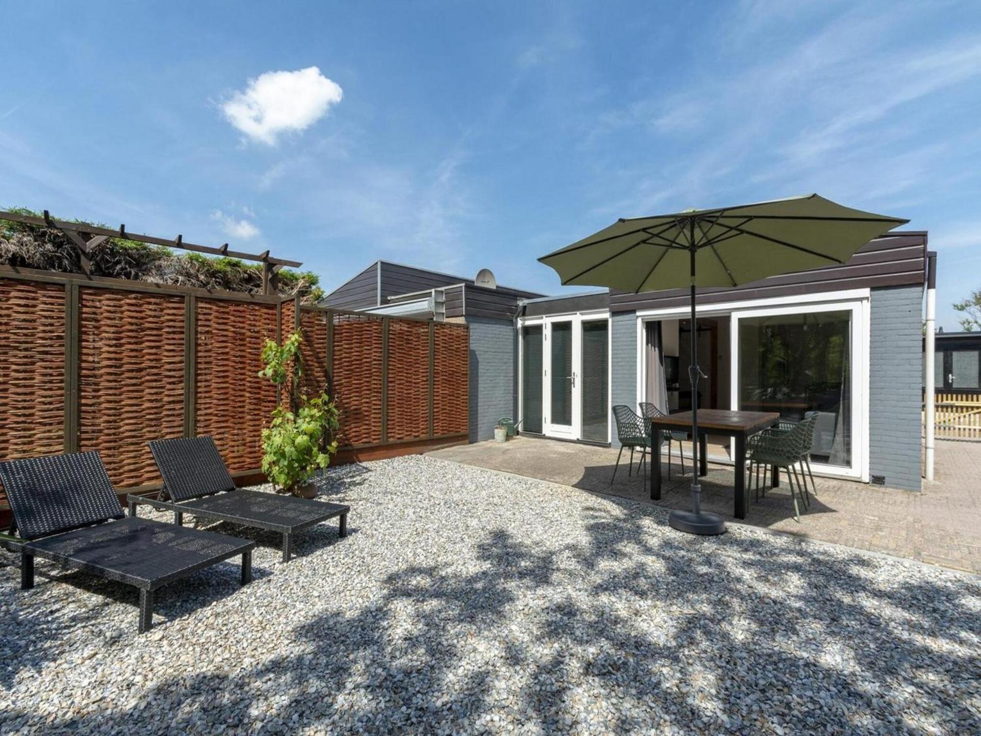 Luxurious Furnished Bungalow With Terrace คัลลันท์สโอก ภายนอก รูปภาพ
